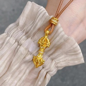 Collar de moda salvaje con colgante Vajra de una sola pieza de estilo tibetano antiguo, amarillo, que realza el temperamento y <span class=keywords><strong>la</strong></span> personalidad. - Product Image 4