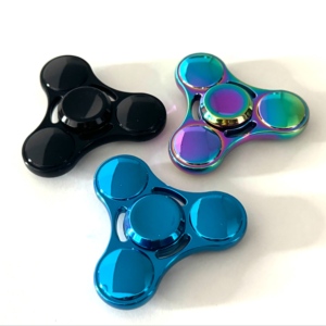 ของเล่นหมุนนิ้วโลหะสีรุ้งแบบกำหนดเองสำหรับเด็กผู้หญิง - Product Image 1