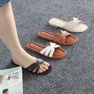 Sandalias Planas de Moda para Mujer, Diseño Nuevo de Primavera/Verano, Ligeras, Fáciles de Poner, Chanclas para Exteriores, Suela Suave y Cómoda - Product Image 1