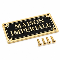Étiquette métallique pour vêtements et accessoires, logo en alliage de zinc gaufré personnalisé avec fixation à languette, finition de surface personnalisée