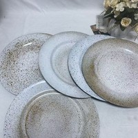 Assiette de table en plastique effet éclaboussures d'encre rétro et plat décoratif texturé de style nordique, semi-artisanal, pour la mise en scène de table de fête
