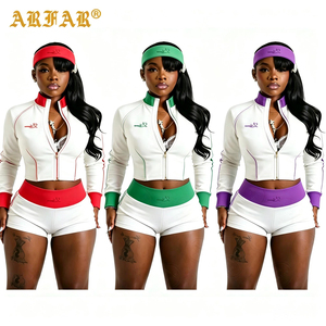 Set di 3 Pezzi con Logo Personalizzato, Abbigliamento Autunnale da Donna, Giacca Corta con Zip a Manica Lunga, Pantaloncini a Vita Alta, Completi Sportivi per Signore - Product Image 2