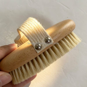 فرشاة استحمام عصرية صديقة للبيئة من النايلون والخيزران بتصميم بيضاوي بسيط لتقشير البشرة وتدليك الجسم - Product Image 4