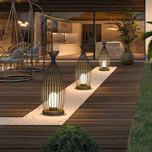 <span class=keywords><strong>Lampadaire</strong></span> sur pied moderne de luxe en <span class=keywords><strong>fer</strong></span> <span class=keywords><strong>forgé</strong></span> pour l'extérieur Lampe de jardin étanche pour terrasse Villa Resort Decor - Product Image 1