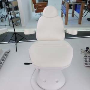 <span class=keywords><strong>Table</strong></span> <span class=keywords><strong>de</strong></span> <span class=keywords><strong>massage</strong></span> électrique moderne en acier inoxydable blanc, <span class=keywords><strong>table</strong></span> <span class=keywords><strong>de</strong></span> spa, pieds réglables hydrauliquement, capacité <span class=keywords><strong>de</strong></span> charge <span class=keywords><strong>de</strong></span> 250 kg, hôtel, usage commercial - Product Image 2
