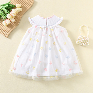 Vestiti spagnoli per bambini Boutique <span class=keywords><strong>Tulle</strong></span> bianco maniche volanti abiti con collo a o-collo <span class=keywords><strong>gonna</strong></span> a stella ricamata da ragazza - Product Image 2