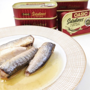Sardinas de pescado enlatadas de 125G de buena calidad en fábrica de aceite vegetal marca OASIC - Product Image 3