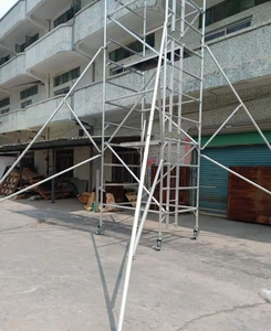 Échafaudage mobile moderne en alliage d'aluminium avec roues flexibles, capacité de charge de 500 kg pour la construction - Product Image 6