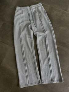 Pantalon de survêtement pour homme en molleton de coton de haute qualité, coupe large, avec plis décoratifs, passants de ceinture, taille élastique et cordon de serrage, vente en gros personnalisée - Product Image 2