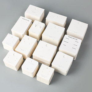 Portagioielli Personalizzati in Carta e Cartoncino, Espositori Stampati per Collane e Orecchini con Logo - Product Image 2