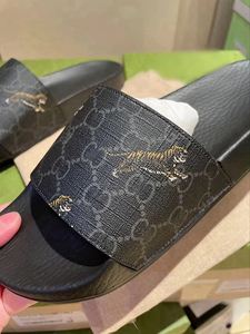 New Luxury Designer <b>Slippers</b> Casual Slides <b>Slippers</b> for Women <b>Leather</b> Outdoor <b>Slippers</b> Wholesale unisex - Product Image 3