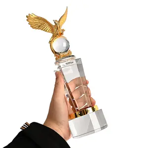 Custom Gold Metal Sculpture Trophy K9 Glass 3D Crystal Ball World Globe Award Eagle Trophy For Business Gifts Team Souvenirs