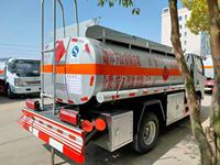 Camion-citerne Dongfeng Dolica D6 à structure robuste, cuve de 5 mm d'épaisseur, 5000 L de diesel, 4x2, nouvelle longue durée de vie