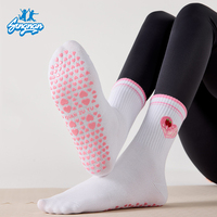 Calcetines de Pilates al por Mayor con Agarre, Logotipo Bordado Personalizado, MOQ Bajo, Calcetines de Yoga Personalizados Listos para Enviar, Calcetines de Yoga Antideslizantes de Alta Calidad