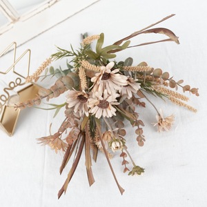 Bouquet de marguerites d'eucalyptus artificielles Momozawa CF01024 – Décoration d'intérieur, arrangement portable - Product Image 1