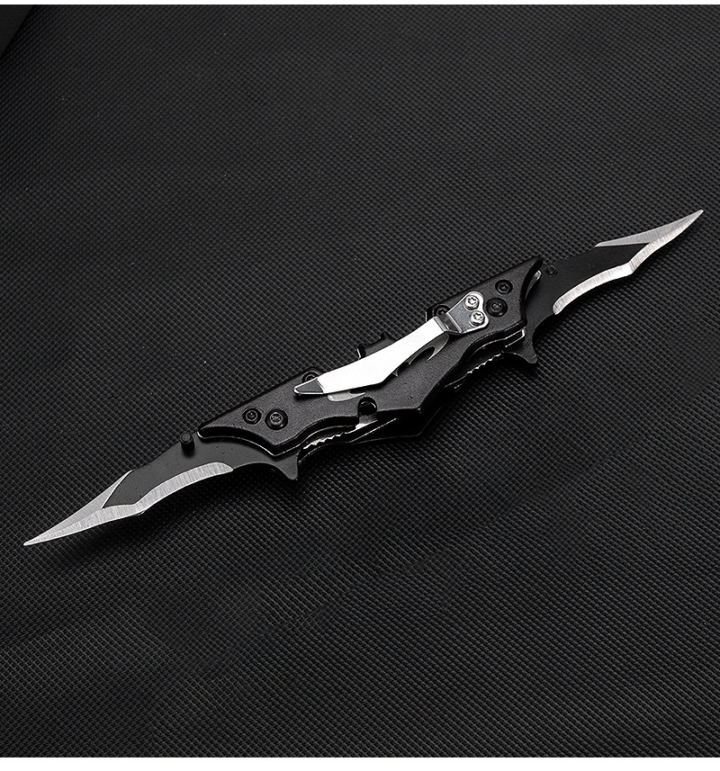 ใบมีดสีเงิน