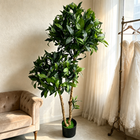 Arrangements floraux directement de l'usine, faux arbres de laurier verts, décorations végétales artificielles pour la maison, le bureau, le hall d'hôtel, le jardin, le bar