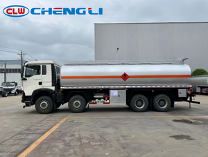 Nuevo Camión Cisterna de Combustible Antiexplosión de 29 Cbm con Camión Cisterna de Combustible Sinotruk HOWO 8X4, Camión de Reabastecimiento Móvil - Product Image 3