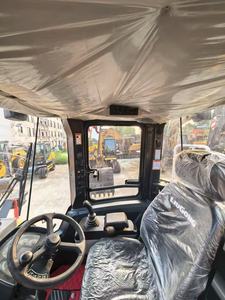 Chargeuse sur pneus Liugong 856H d'occasion, faible nombre d'heures, bon état, moteur d'origine robuste, bien entretenue, à vendre avec certification CE - Product Image 6