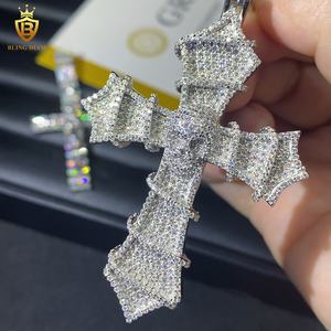 Pendentif en argent 925 entièrement serti de diamants, pendentif en moissanite, pendentif rond en moissanite D VVS certifié GRA, colliers fins - Product Image 1