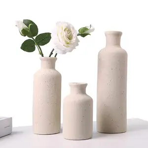 Redeco Surprise Price Elegant Table Vases Matte Frosted Ceramic Cylinder Vase Set For Gifts Home Office Decoration