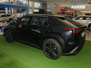 <span class=keywords><strong>Toyota</strong></span> BZ4X Modèle 2025, Édition Max 4x4 560 km, Véhicule Électrique <span class=keywords><strong>SUV</strong></span> Confortable de Taille Moyenne de Haute Qualité - Product Image 4