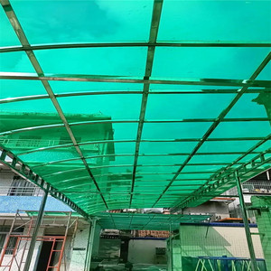 Machine de fabrication de panneaux en <span class=keywords><strong>polycarbonate</strong></span> PC anti-UV, résistant aux particules, <span class=keywords><strong>pour</strong></span> l'ombrage extérieur et la protection contre la pluie - Product Image 4