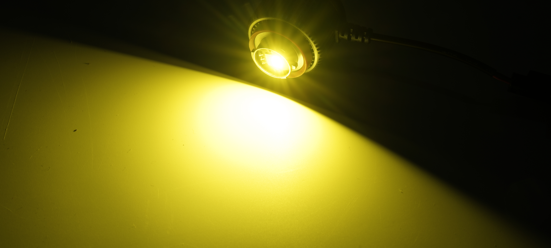 Amarillo L1B con ventilador