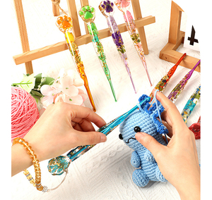Crochets de <span class=keywords><strong>crochet</strong></span> en résine cristalline à motif griffe de chat floral, multi-tailles, ensemble de crochets de <span class=keywords><strong>crochet</strong></span> allongés faits à la main, outil portable pour le bricolage - Product Image 3