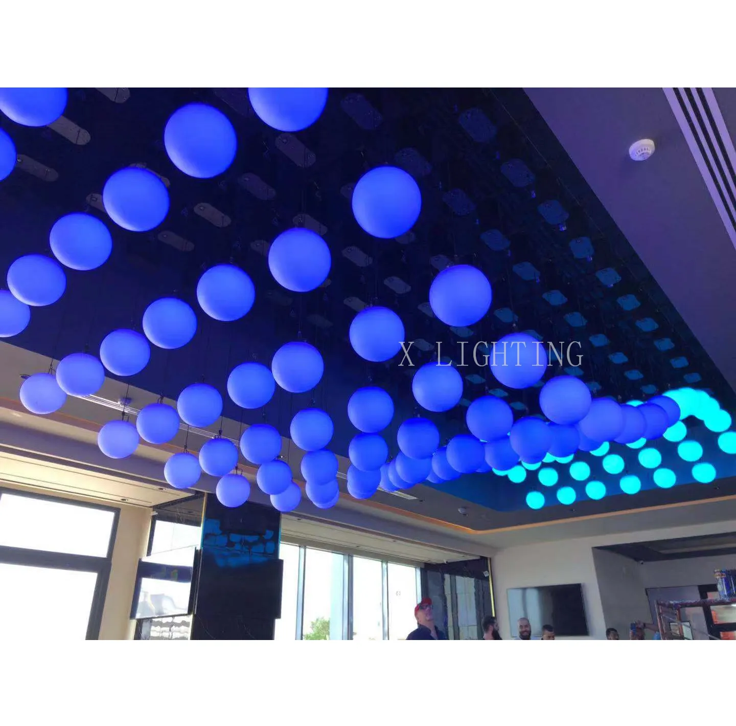 Luz de techo de bola LED para discotecas, escenarios, DJs, discotecas, función de techo de elevación