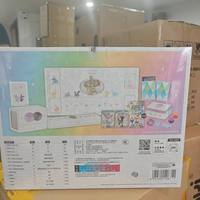Coffret Cadeau Exclusif Eevee en Gros - Collection Complète TCG Chinois Simplifié avec Vitrine Premium pour les Amateurs d'Eeveelution