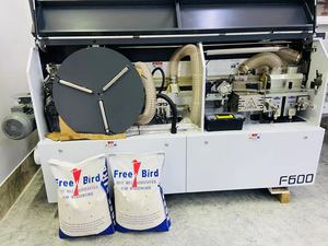 Colle thermofusible FREE BIRD <span class=keywords><strong>pour</strong></span> machine entièrement automatique, colle de haute qualité <span class=keywords><strong>pour</strong></span> bordure de panneau, colle <span class=keywords><strong>pour</strong></span> bordure PVC - Product Image 3