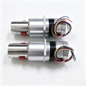 Pompe à engrenages magnétique miniature Li Yu en acier inoxydable 316, 300 L/H, 200 M de hauteur de refoulement, pompe rotative pour solvant organique - Product Image 1