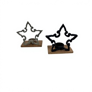 Objetos decorativos de madera con estrellas plateadas y negras brillantes para decoración navideña y como pieza decorativa para la mesa del hogar. - Product Image 1