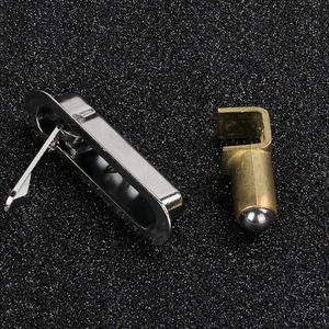 Poignée de meuble cylindrique durable Chkl Multimedia Lock Strap avec articulation à rotule - Product Image 1