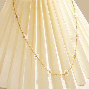 Feminine Fragrance Floral Pearl <b>Titanium</b> Steel Necklace High-End Design Collarbone <b>Chain</b> Stylish Stainless Pendant Necklace - Product Image 3