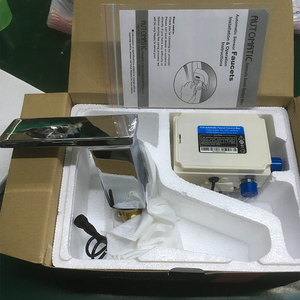 Grifo con <span class=keywords><strong>Sensor</strong></span> automático sin contacto CE, grifo de agua de cascada para baño, cocina, escuela, lavabo de un solo orificio montado en cubierta - Product Image 5