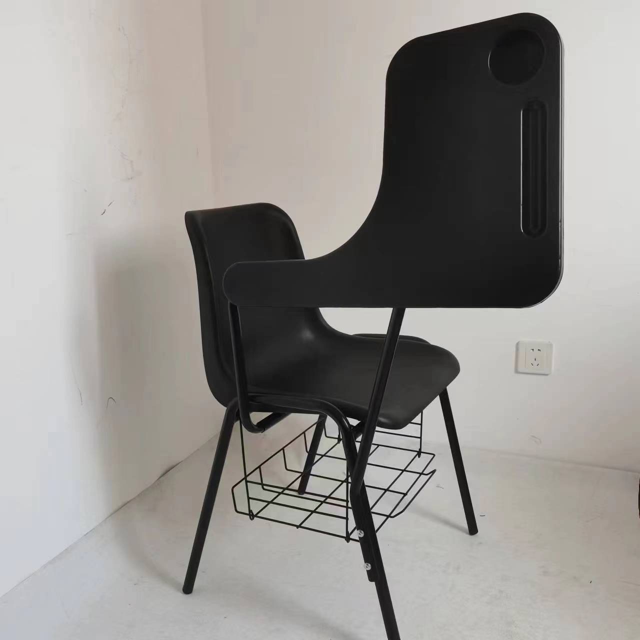 chair with big pad and bookrack