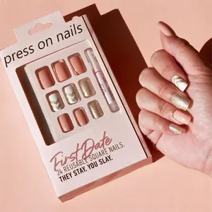 Hot selling Press on Nails Falsche Nagels pitzen Box-Paket mit verschiedenen Farben