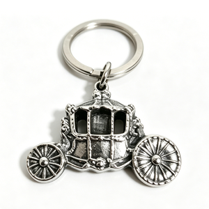 Llavero de aleación de zinc vintage con forma 3D de carruaje, amuleto metálico, regalo de recuerdo - Product Image 5