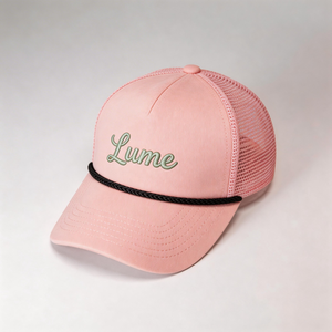 Gorra de béisbol deportiva promocional impermeable de poliéster de 5 paneles con logotipo bordado personalizado y malla - Product Image 2