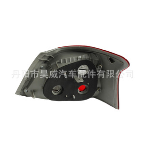 ไฟท้ายสำหรับรถยนต์โตโยต้า วีออส ปี 2010-2013 รุ่น OE 81551-0D360 แบบฮาโลเจน - Product Image 4