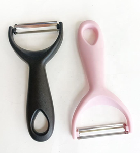 ที่ปอกผักแบบหมุนด้วยมือ - ที่ปอกมันฝรั่งใบมีดคมสแตนเลสพร้อมโครงสร้างหล่อขึ้นรูปแข็งแรง - Product Image 3