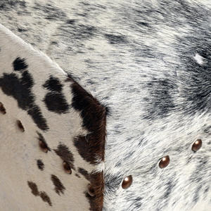 Otomana de cuero de vaca rústica moderna hecha a mano y duradera con base de madera para sala de estar - Product Image 5