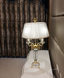 Đèn bàn pha lê phong cách châu Âu sang trọng, đèn ngủ phòng ngủ kiểu Pháp lớn màu trắng trang trí cao cấp - Product Image 3