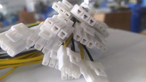 Kabel Konektor DC 2-pin 3-pin 5-pin Kustom Pabrik QUANWEI untuk Sambungan Mesin Internal - Product Image 3