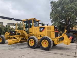 รถเกรดเดอร์ Caterpillar 140H รุ่น 140G 140K ราคาประหยัด รถมือสอง CAT 140G/140H/140K ของแท้ ใช้สำหรับงานก่อสร้างทางหลวงและสร้างถนน - Product Image 3
