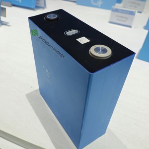 畅销家用能源LiFePO4固态锂电池3.2V 150AH，适用于电动汽车、三轮车、两轮车 - Product Image 2