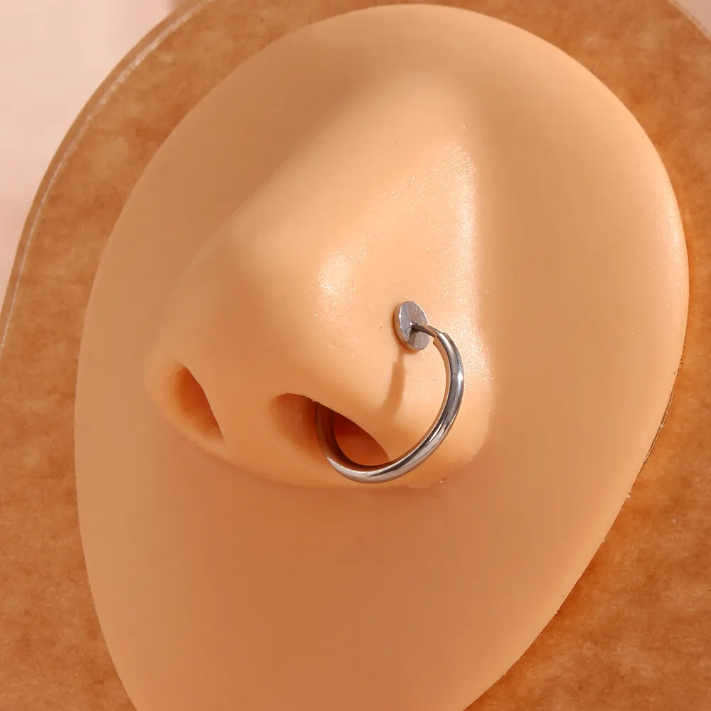 निविड़ अंधकार हिप हॉप नकली घेरा कान की बाली स्टेनलेस स्टील पर क्लिप कान की बाली गैर छेदा महिलाओं को पुरुषों के लिए
