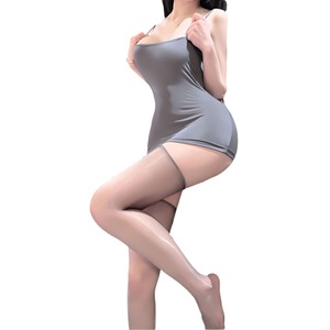 Robe de nuit fine et sexy pour femme, sans manches, en satin lisse, dos nu, modèle 8026 - Product Image 5